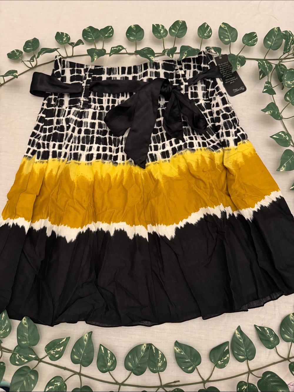 Star City Black, White & Mustard Tiered Tie-Waist Skirt